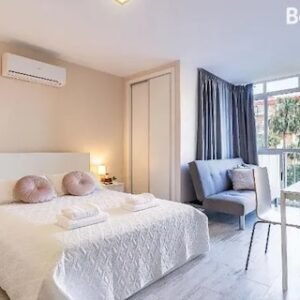 Sun Coast Benalmadena -- Superb Studio With 4 Pools, Gardens & Breakfast